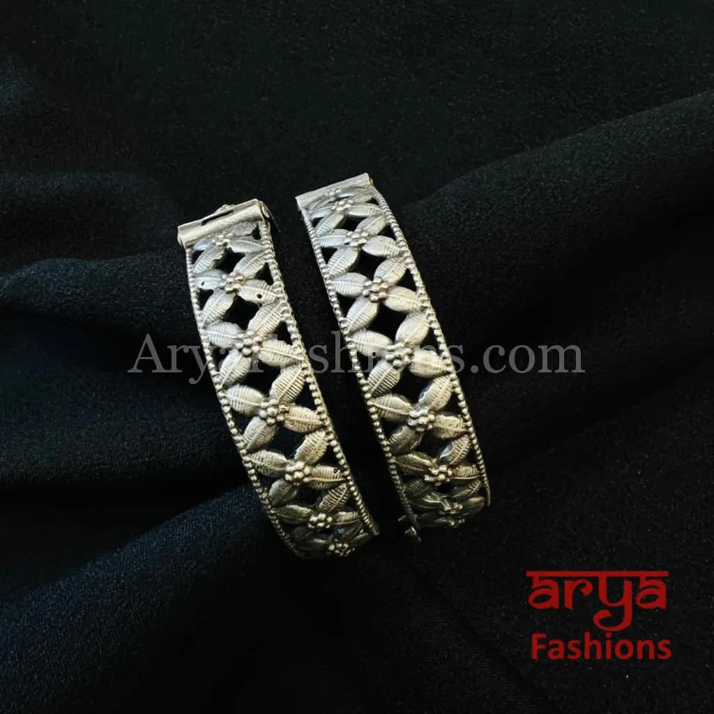 Ethnic Silver Oxidized Openable Bangles