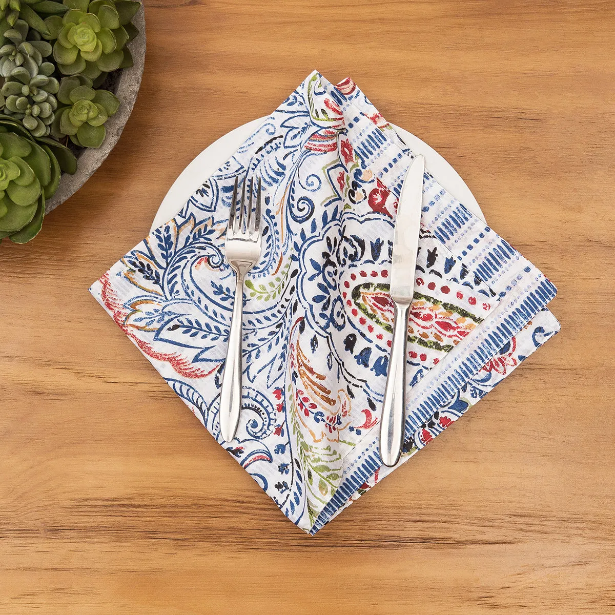 Payton Paisley Table Linens