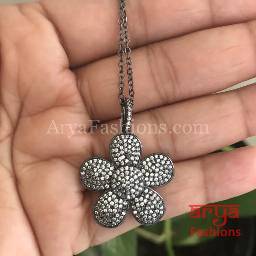 Sara Micro Cubic Zirconia Gray Flower Necklace/Fusion Necklace