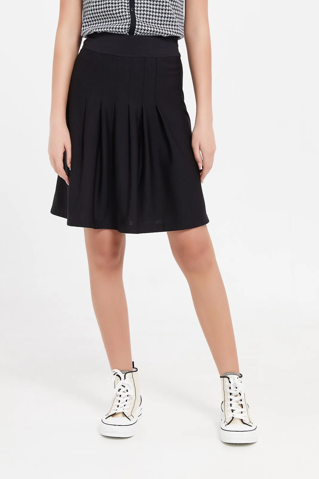 Senior Girls Black Pleated Skater Skirts