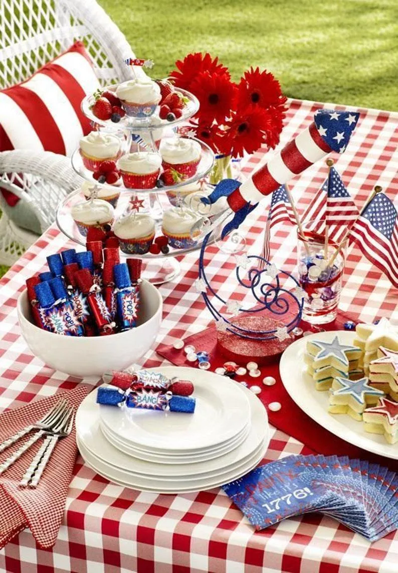 Square Checkered Tablecloth, Gingham Tablecloths