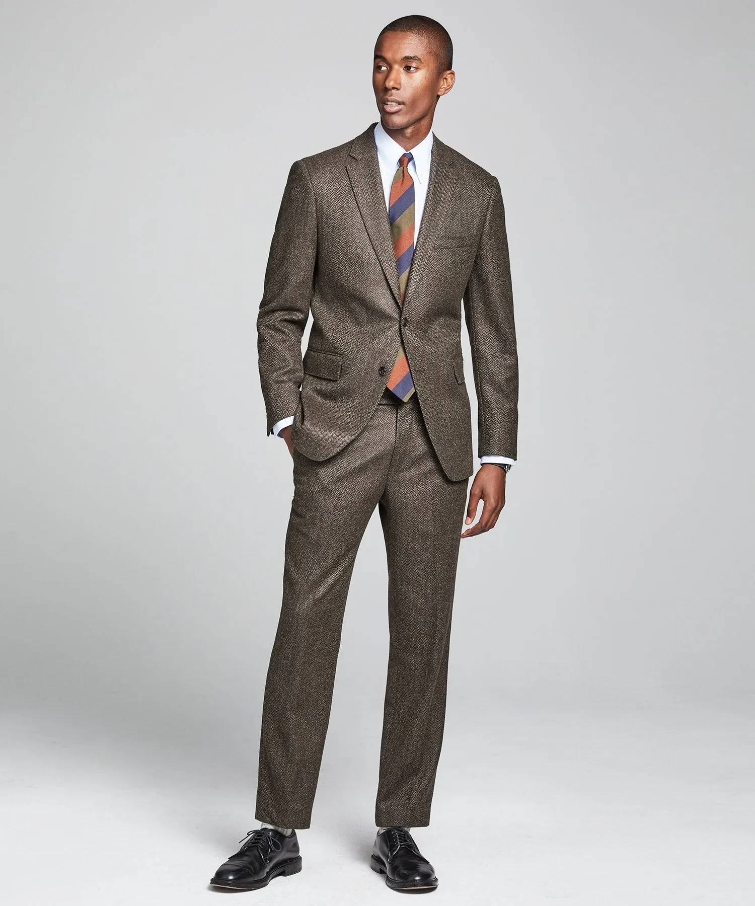 Wool Cashmere Herringbone Sutton Suit in Olive