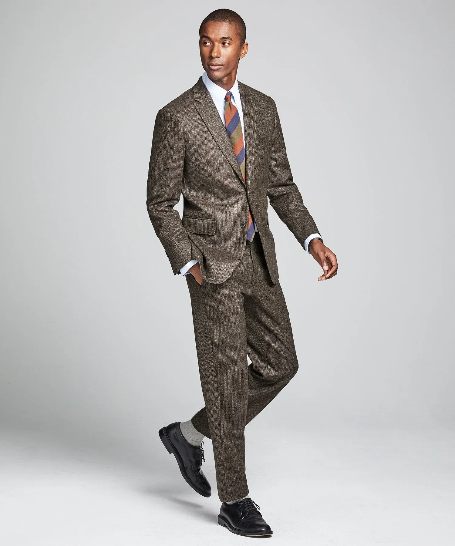 Wool Cashmere Herringbone Sutton Suit in Olive