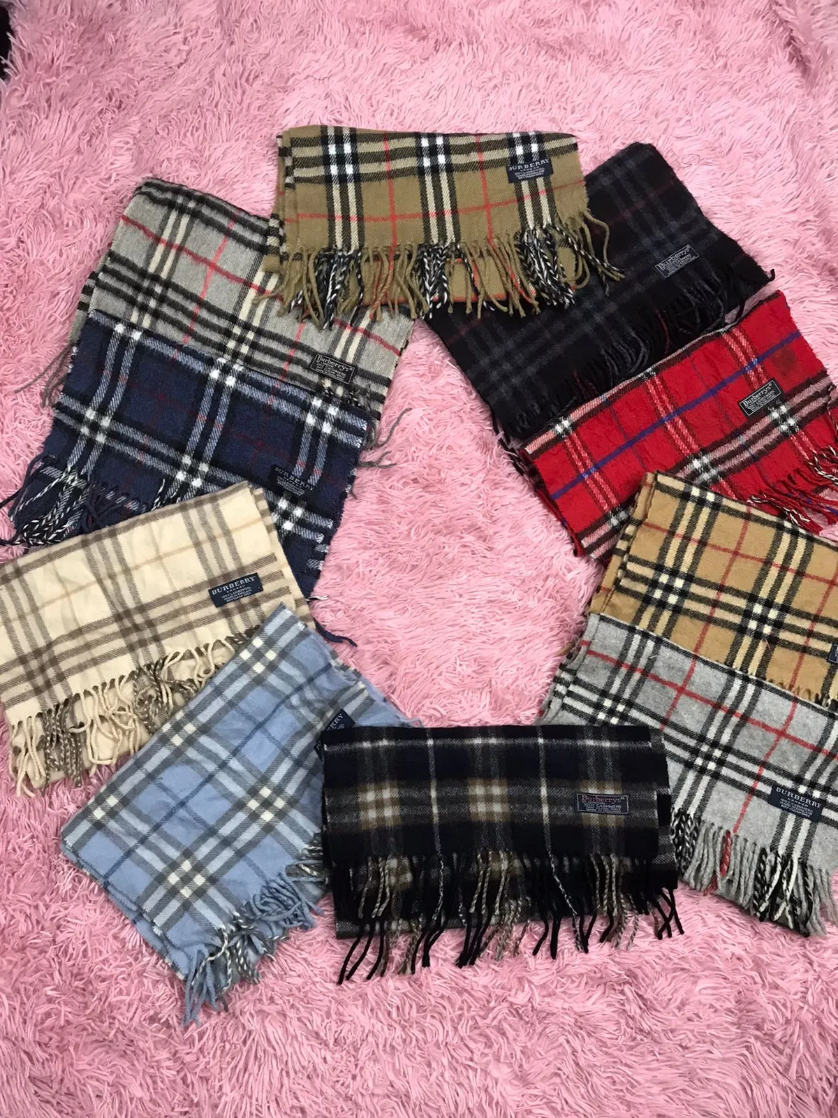 Y2k burberry scarves and get free 5 pcs